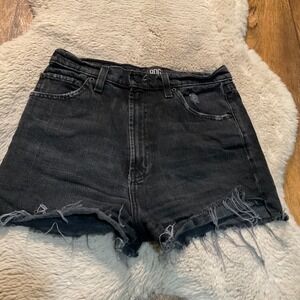 BDG Size 28 Girlfriend High Rise Denim Shorts Black Raw Hem 2" Inseam Light Dist